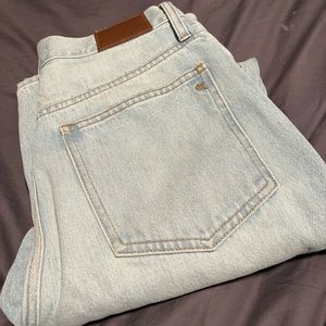 NWOT Madewell Classic Straight jeans Sz 28